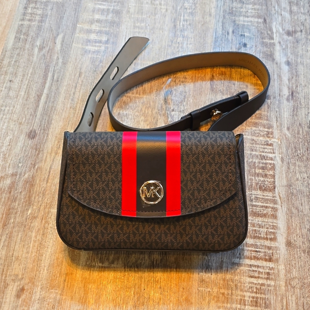 MICHAEL KORS Belt with waist purse S/M